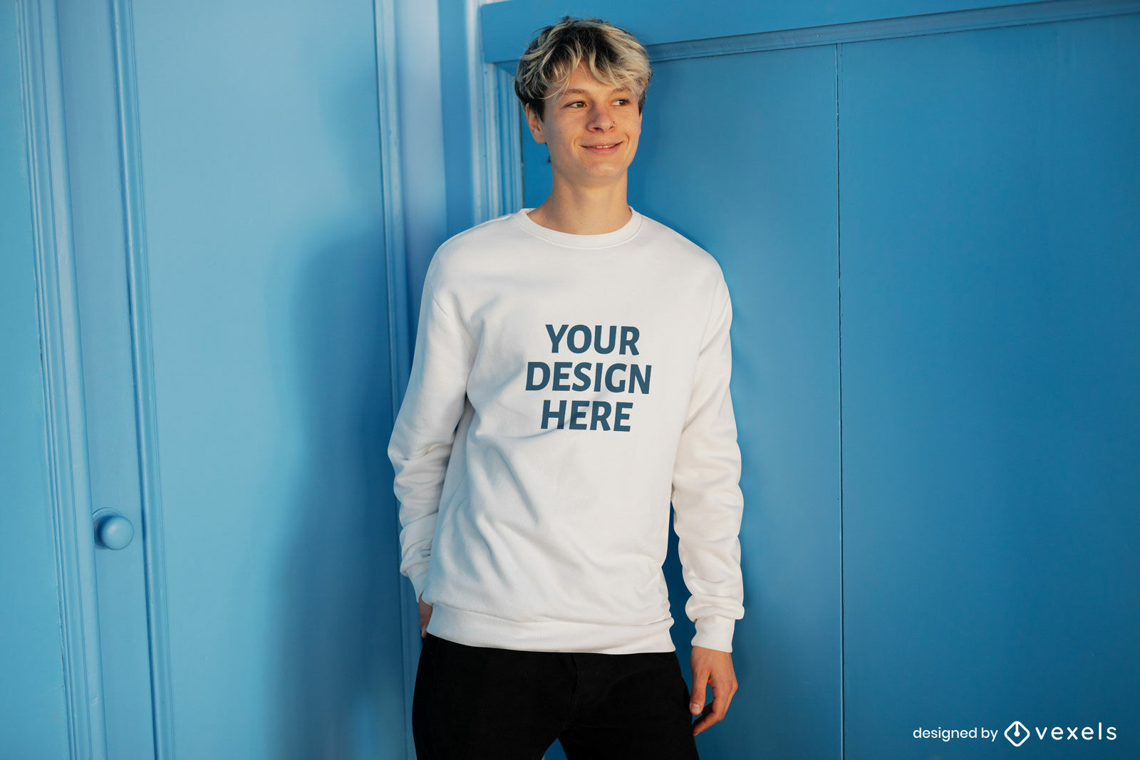 Free Long Sleeve T-Shirt Mockup (PSD)