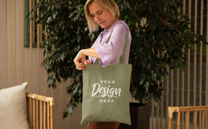 Blonde woman with tote bag mockup-repeated