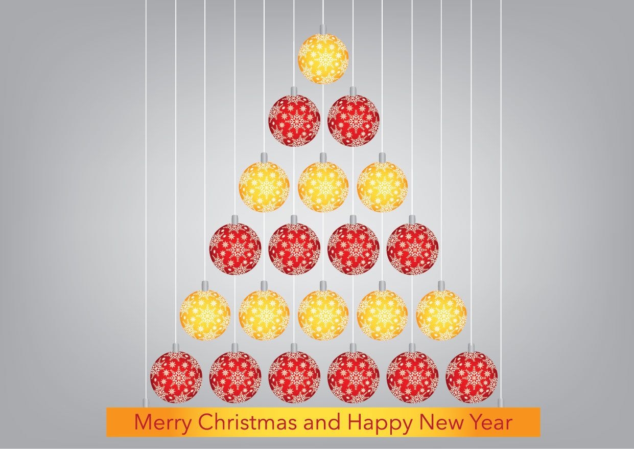 Árvore de bolas de Natal penduradas em laranja vermelha