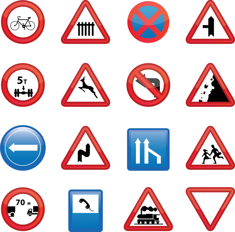 Conjunto de sinais de trânsito