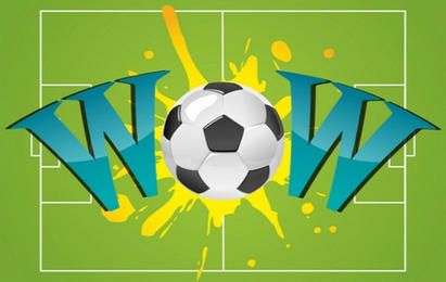 Guau con balón de fútbol