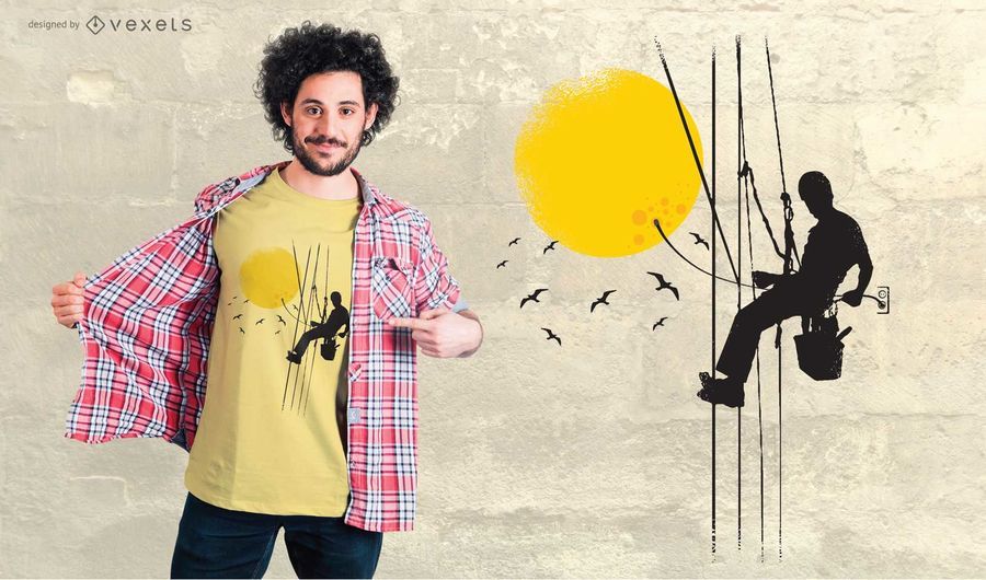 Trabajador tapando el diseño de la camiseta sol Trabajador tapando el diseño de la camiseta sol