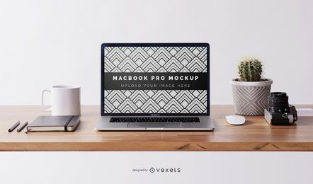 Composição de maquete de mesa de Macbook