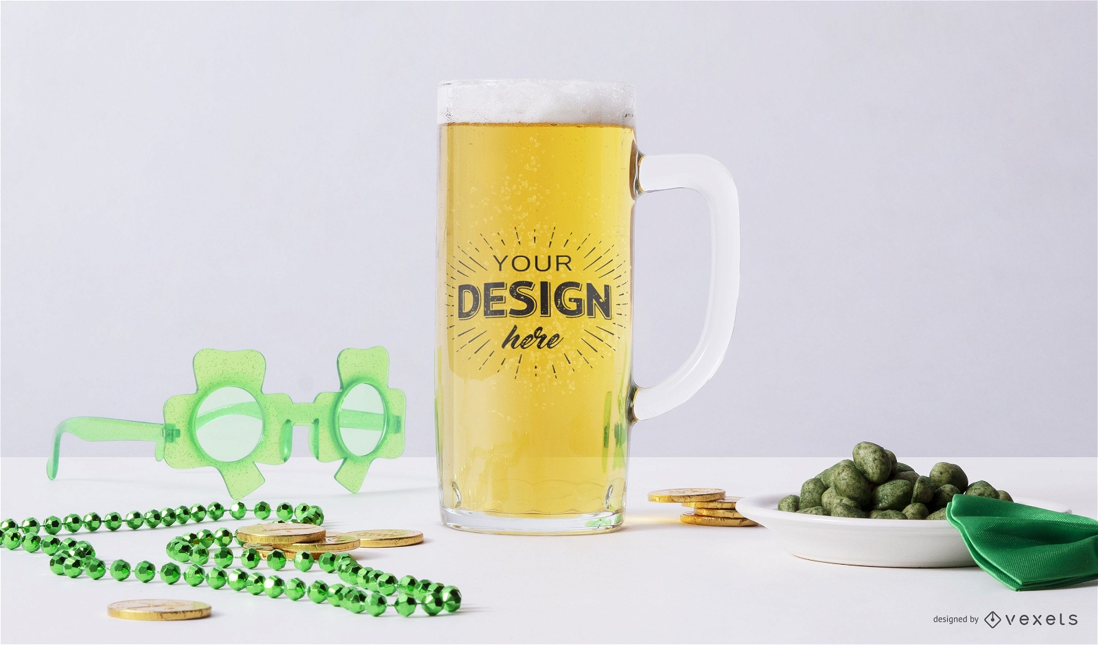 Composición de la maqueta de cerveza de St Patrick