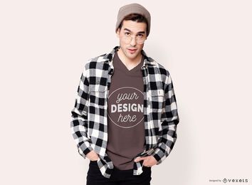 Hombre vestido con maqueta de camiseta de franela