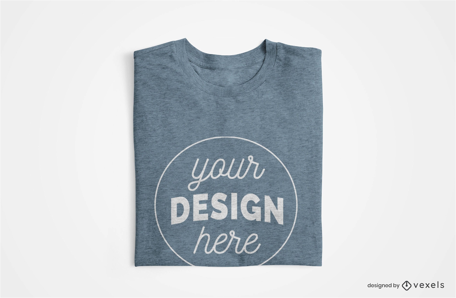 Design de maquete de camiseta dobrada
