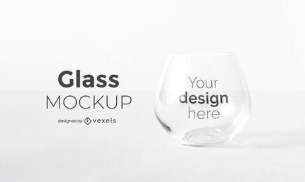 Diseño de maqueta de vaso de vidrio