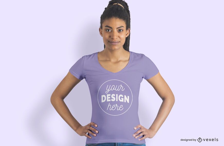 Modelo femenino manos en maqueta de camiseta de cadera Modelo femenino manos en maqueta de camiseta de cadera