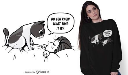 Diseño de camiseta de mujer gato caminando