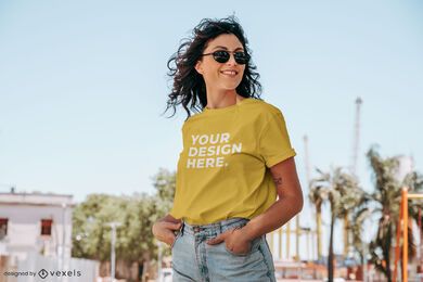 Maqueta de camiseta modelo de verano