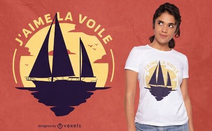 Diseño de camiseta de silueta de velero océano