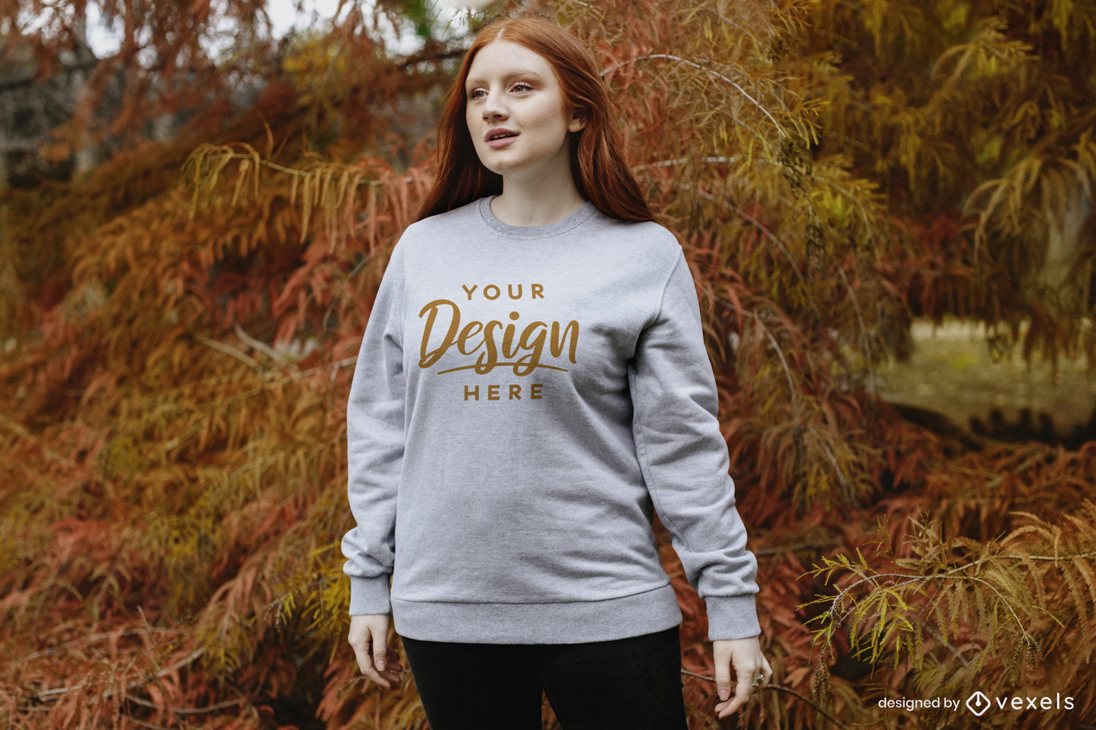 Ingwer M?dchen mit Herbstb?umen Sweatshirt Mockup