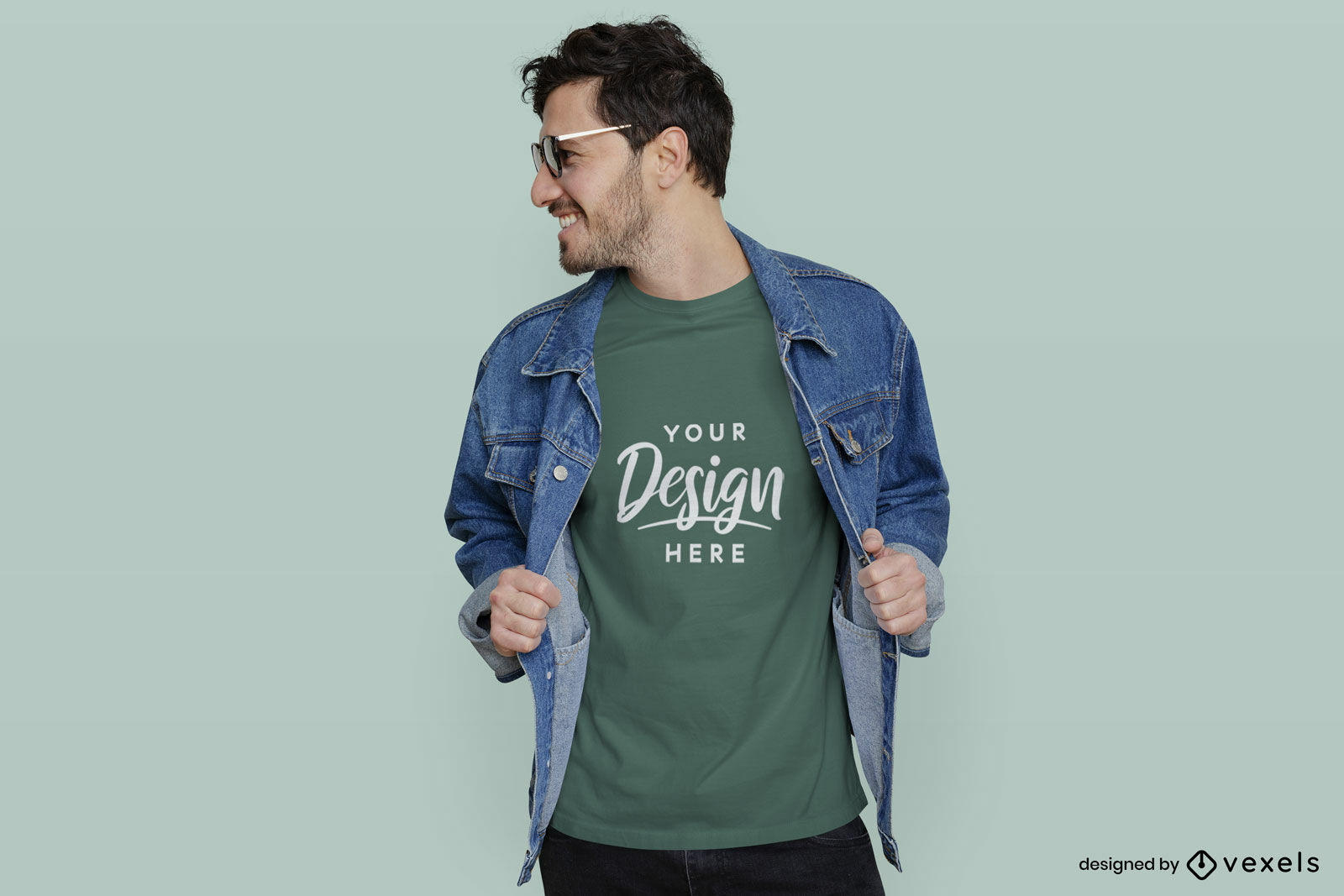 Homem de camiseta verde com jaqueta e maquete de óculos de sol