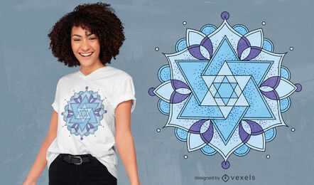 Design geométrico de t-shirt com tatuagem de flor