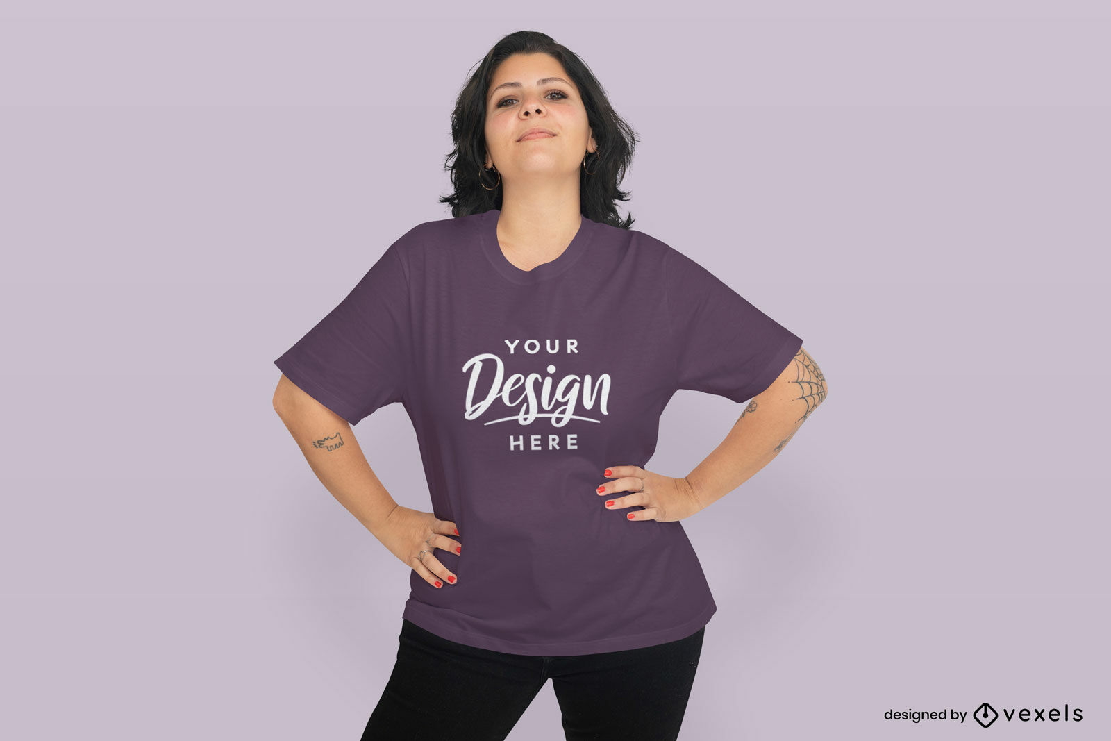 Garota de cabelo curto em pose de poder maquete de camiseta