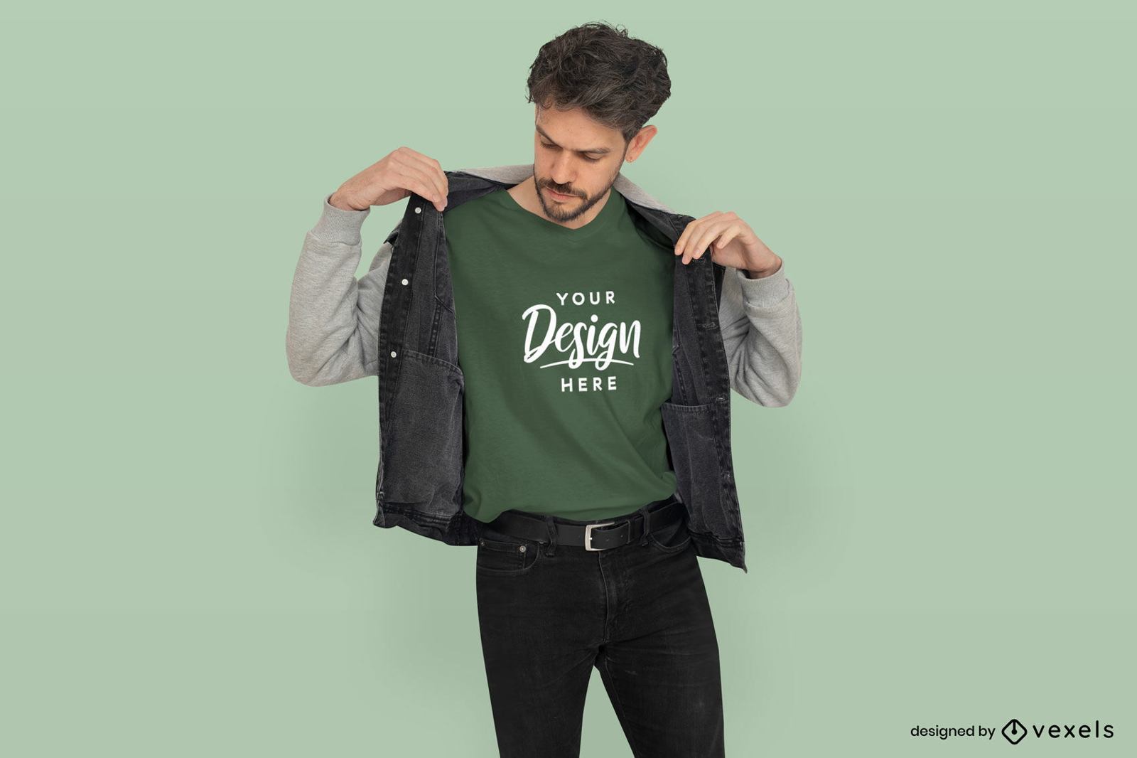 Hombre con chaqueta y maqueta de camiseta de pose casual