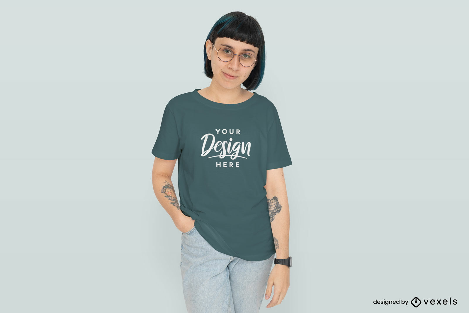 Menina com óculos redondos maquete de camiseta