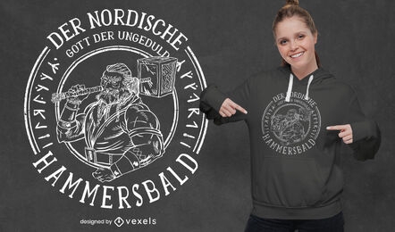 Viking com design de camiseta de martelo