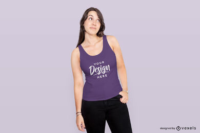 Maqueta de camiseta sin mangas de mujer joven
