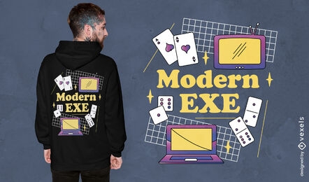 Diseño de camiseta de naipes y computadora.