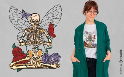 Esqueleto com design de t-shirt de flores e asas