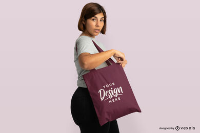 Maqueta de mujer con bolso tote de pelo corto