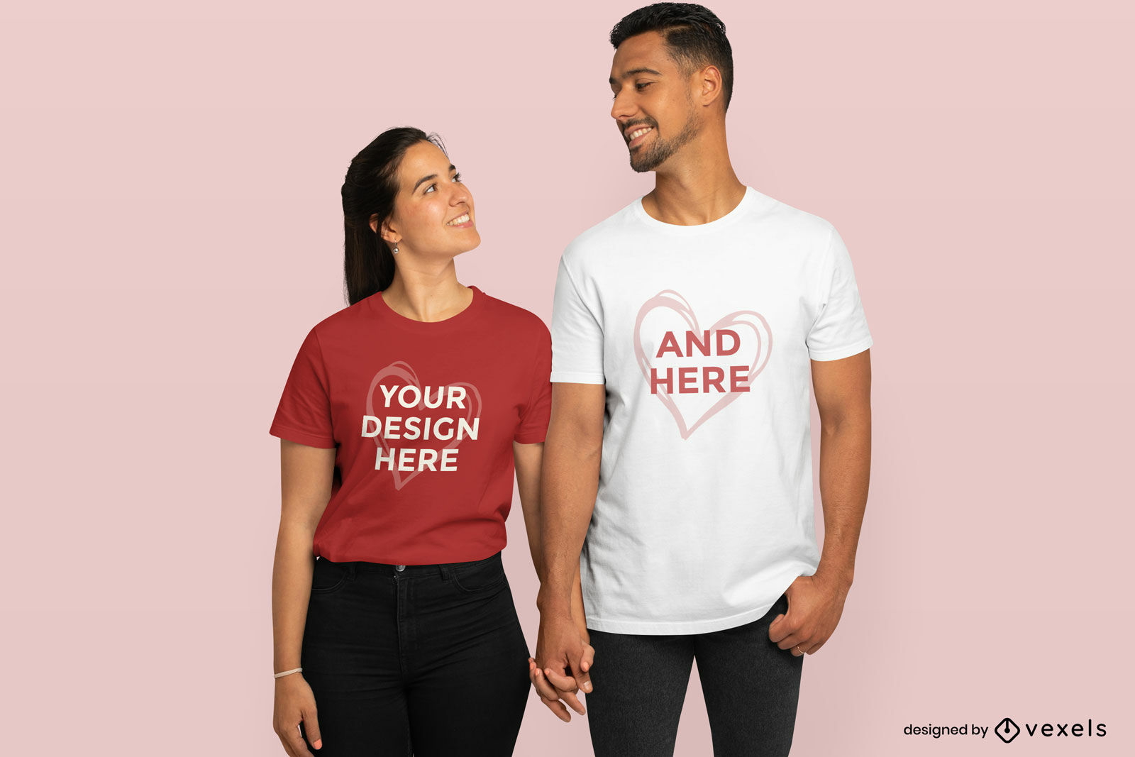 Maqueta de camiseta de mujer y hombre cogidos de la mano