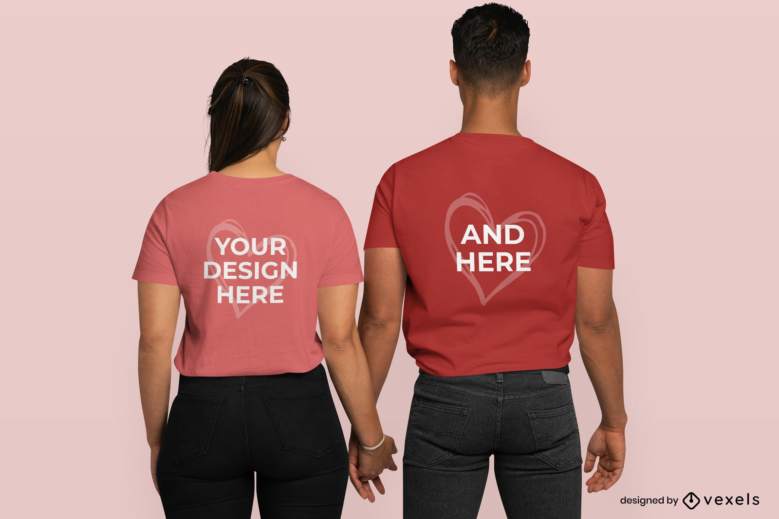 Maquete de camiseta de casal nas costas