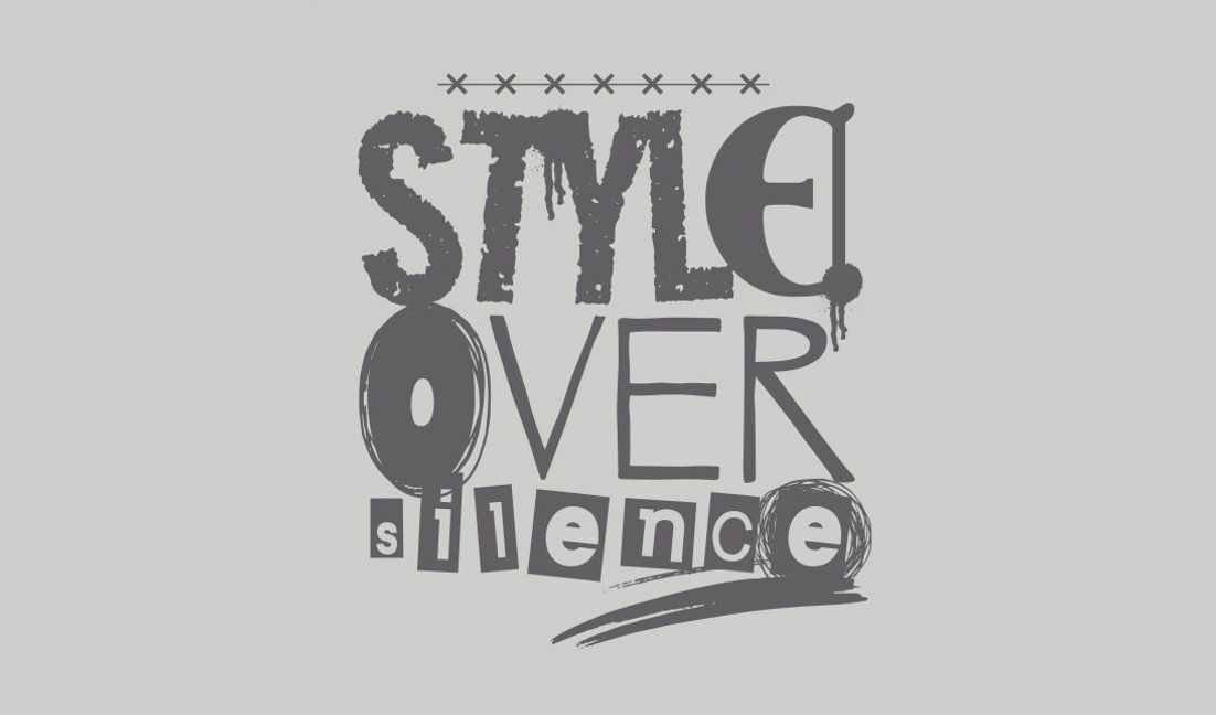 Plantilla de diseño para camiseta Diseño de cita elegante que presenta "el estilo por encima del silencio".