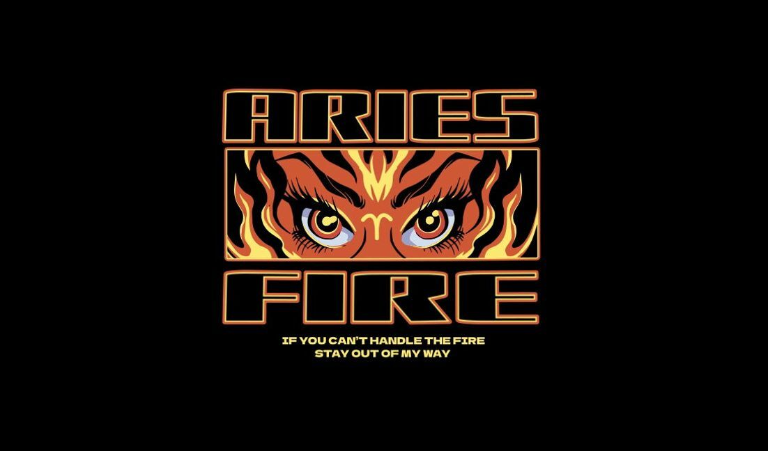 Plantilla de diseño para camiseta Diseño tipográfico de fuego de Aries con ojos feroces.