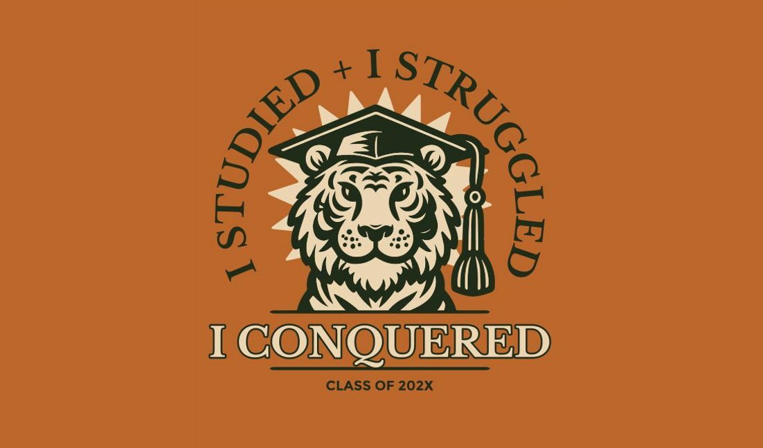 Modelo de design para camiseta Ilustração de tigre de formatura com citação motivacional