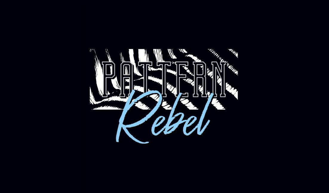 Modelo de design para camiseta Design gráfico rebelde com padrão moderno